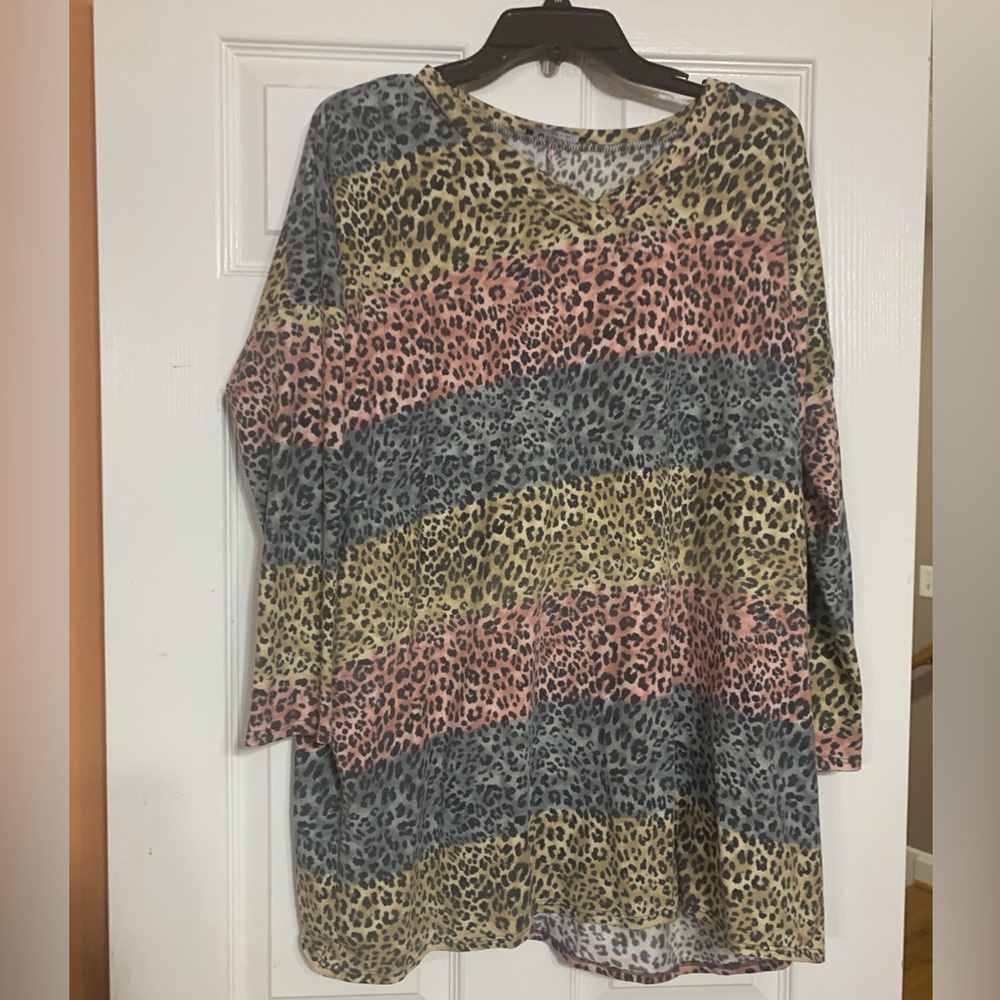 Multi color leopard print top.
